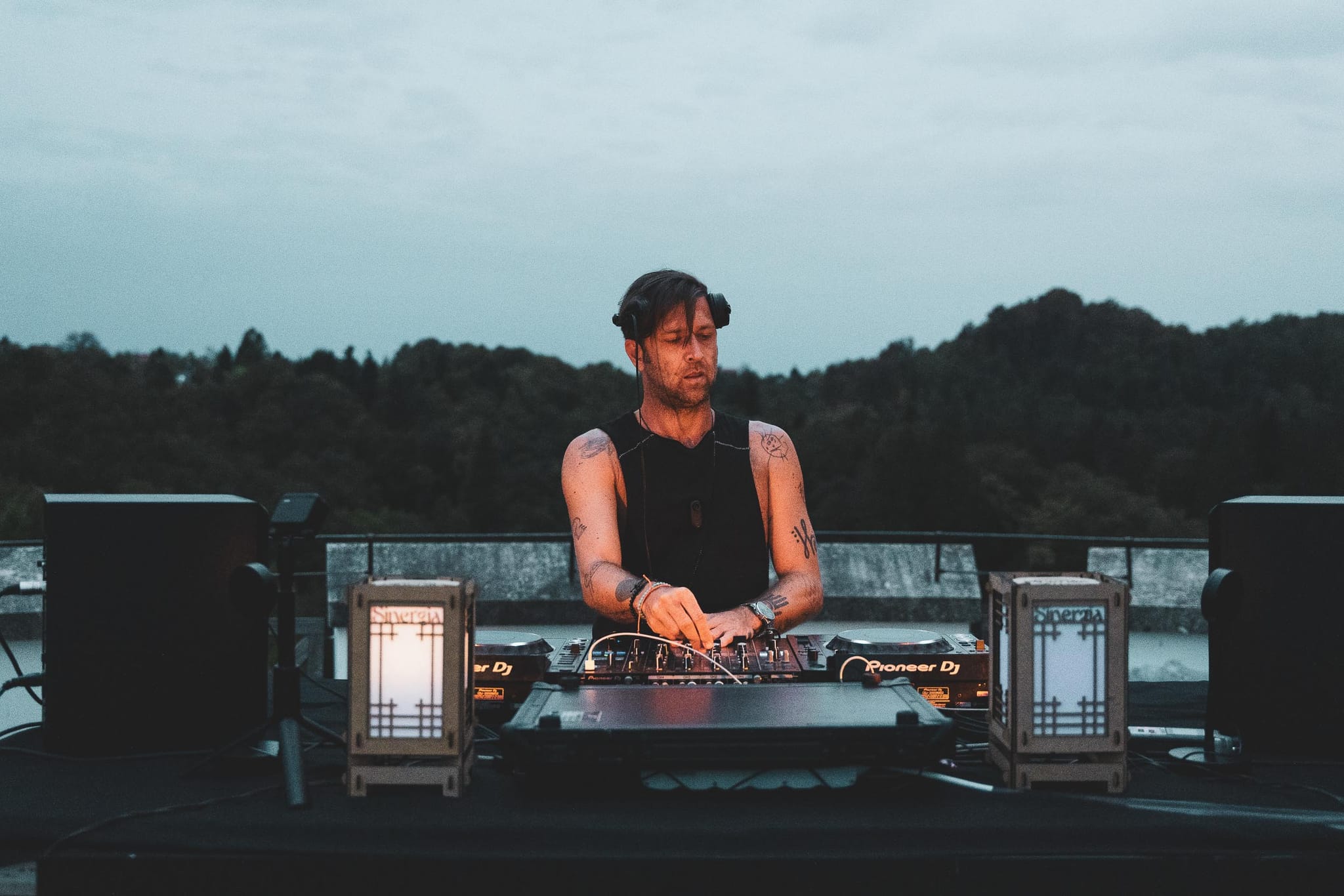 Peter Makto - Photo 3