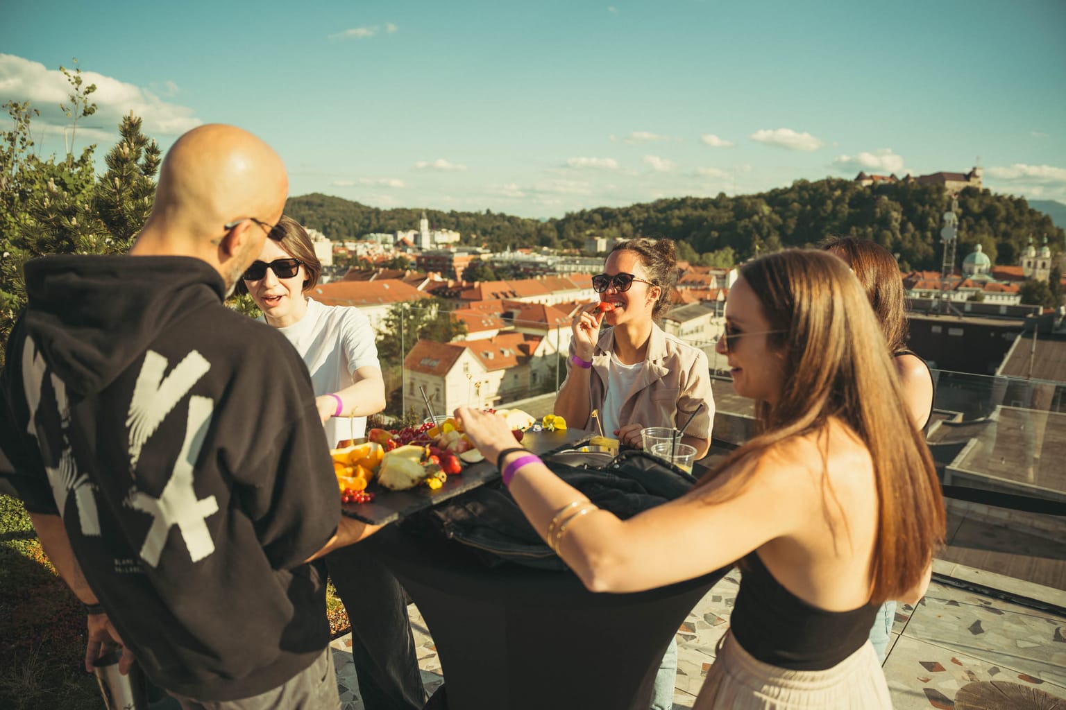 Music and dining fusion moment